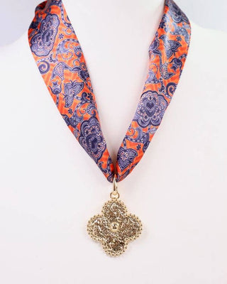 Camden Clover Charm Gold