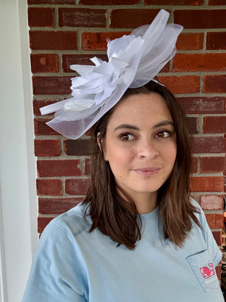 White Floral Feathered Fascinator