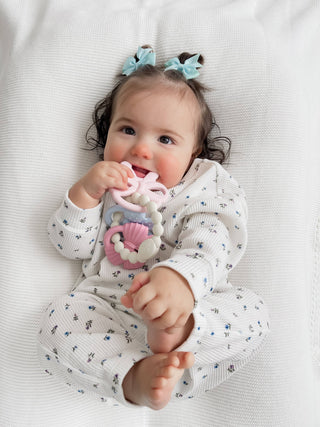 Itzy Trio Bow Teether