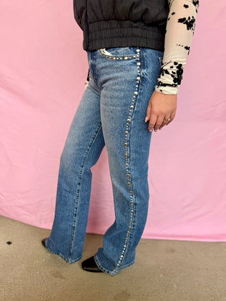 Lynn Wide Flare Jeans