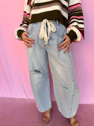 Destroyed Barrel Jeans