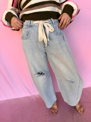 Destroyed Barrel Jeans
