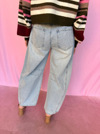 Destroyed Barrel Jeans