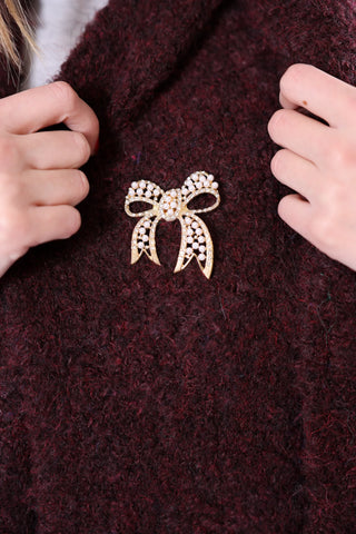 Magnetic Bow with Pearls Brooch