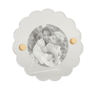 Round Scallop Acrylic Frame