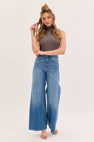 Medium Wash Wide Leg Jeans 