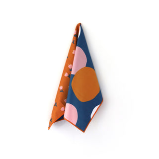 Tulip Bubbles Microfiber Hand Towel