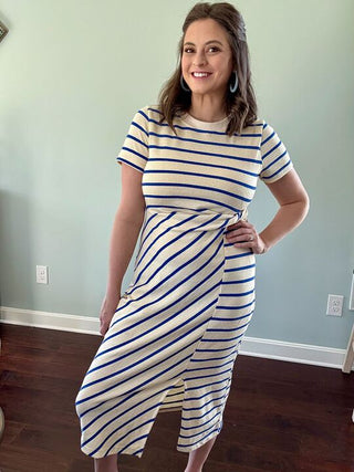 Parallel Charm Midi Dress