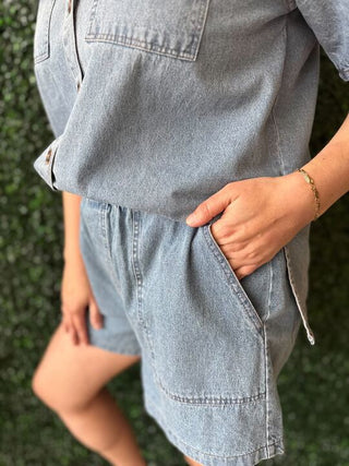Denim Elastic Waist Shorts