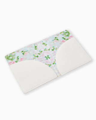 Floral-patterned folio with white back on a white background
