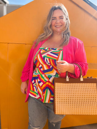 Abstract Thinking Top-Curvy