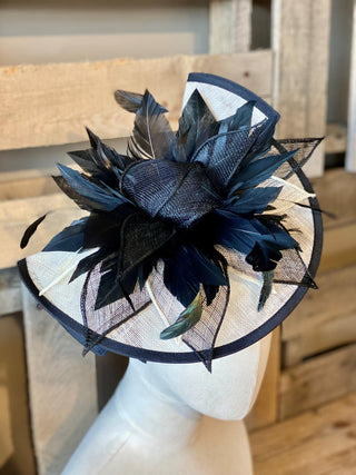 Black Contrast Fascinator