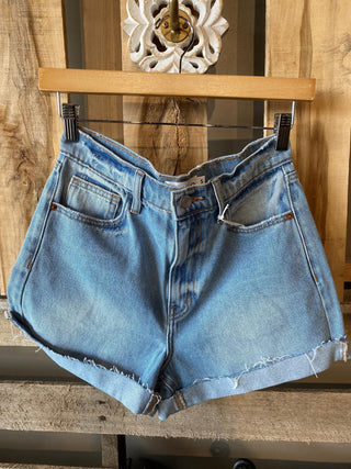 Claira High Rise Mom short