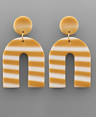 Clay Arch Earring Tan