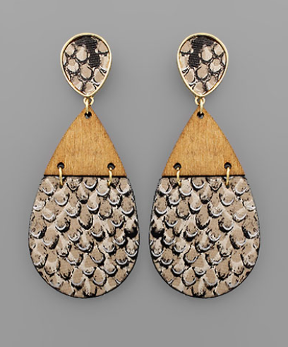 Beige Wood SNake Earring