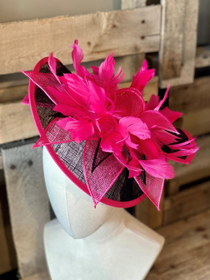 Fuchsia Contrast Fascinator