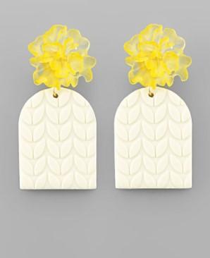 Ivory Leaf Pattern Earring