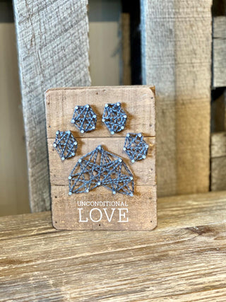 Love String Sign