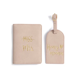 Mrs Luggage Tag & Passport