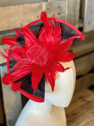 Red Contrast Fascinator