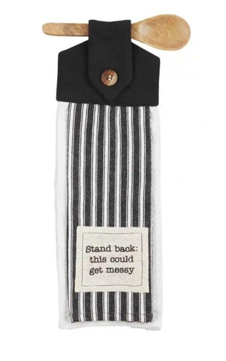Stand Back Hanging Towel Set