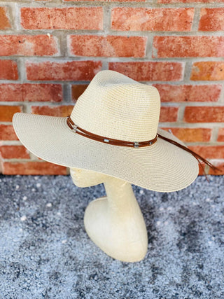The Mia Hat Ivory