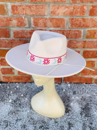 The Shaina Hat Ivory