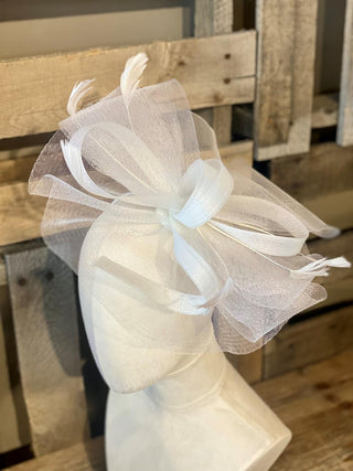 White Scrunched Fascinator