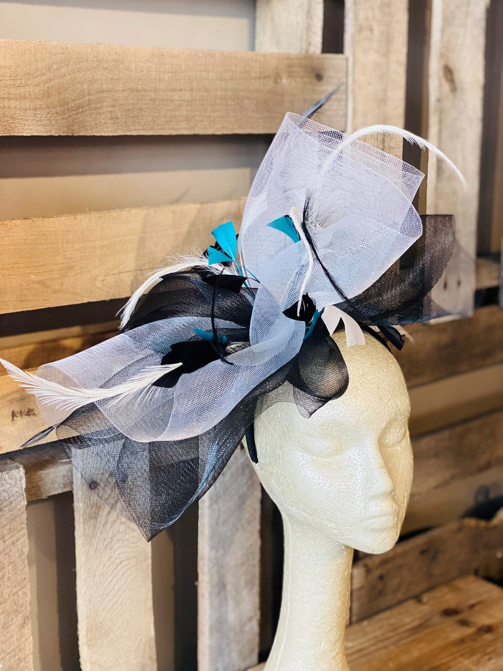 Black/White Roop Fascinator