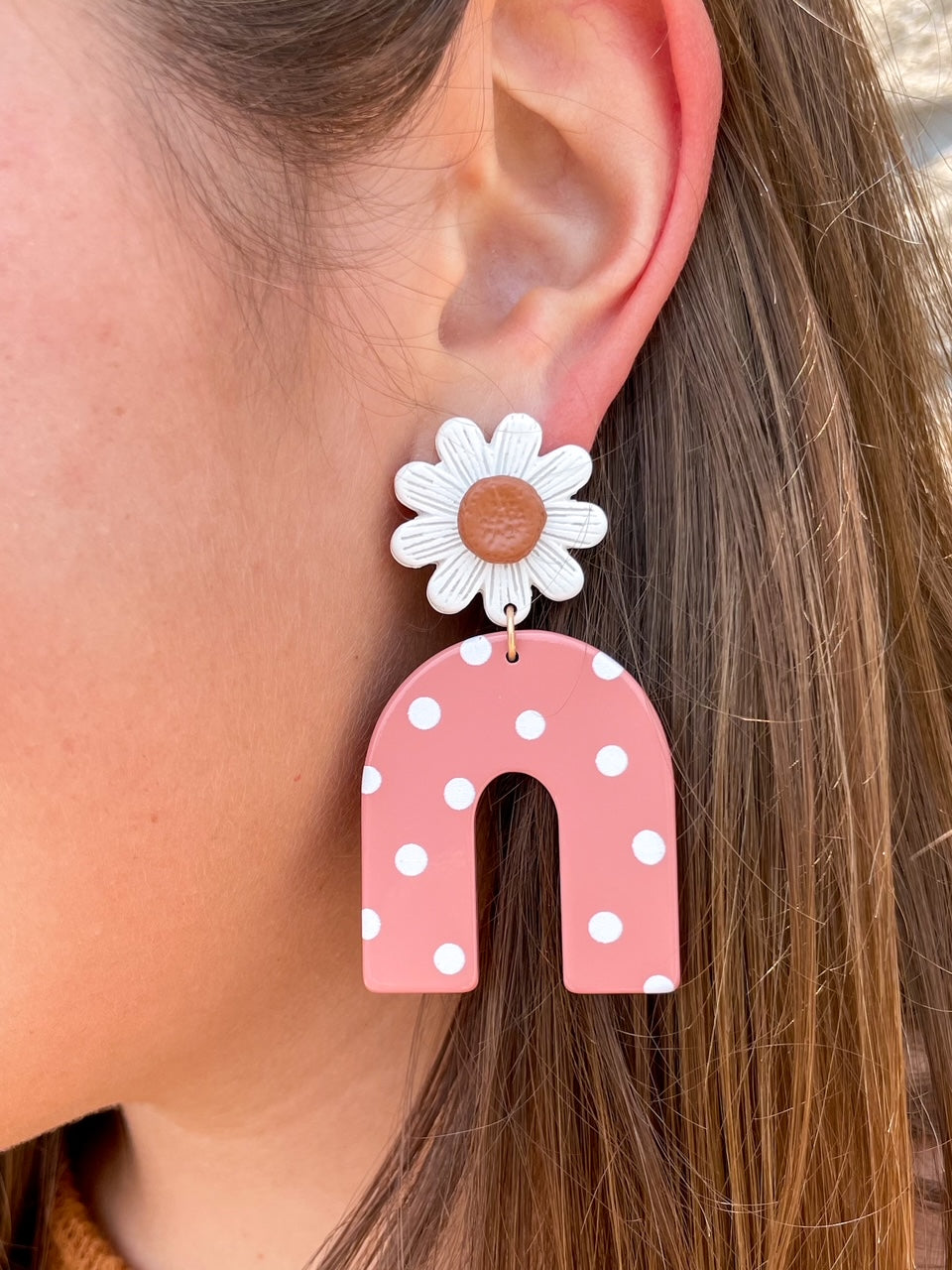 The Daisy Earrings Peach