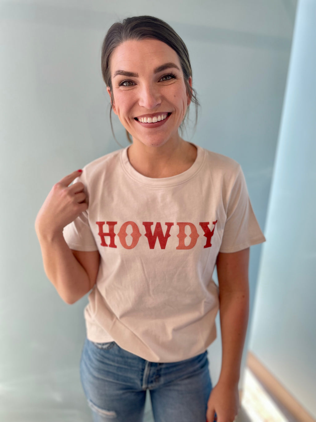 HOWDY Graphic Tee