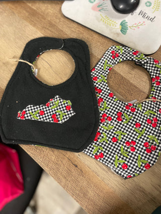 Reversible KY Baby Bib